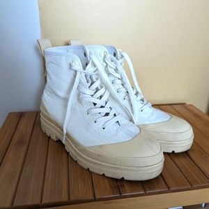 Everlane Canvas Utility Boot in Canvas (Women's 8.5)